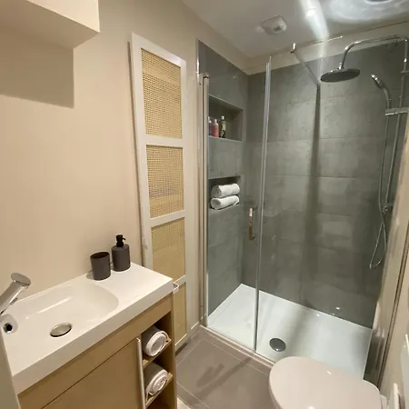 Appartement Le Saint Sauveur - Hyper Centre De Caen- Ultra Cosy